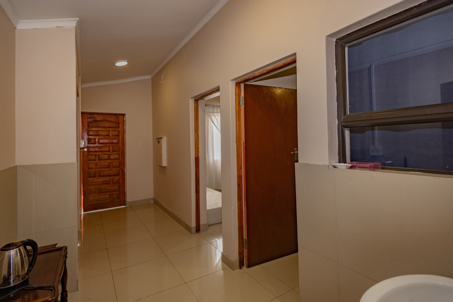 7 Bedroom Property for Sale in Parow Valley Western Cape